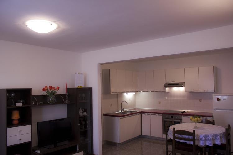 Apartment And Room Daria Vis Island Ngoại thất bức ảnh